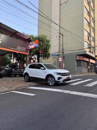 VOLKSWAGEN T-CROSS 1.4 250 TSI TOTAL FLEX HIGHLINE AUTOMÁTICO VOLKSWAGEN T-CROSS 1.4 250 TSI TOTAL FLEX HIGHLINE AUTOMÁTICO